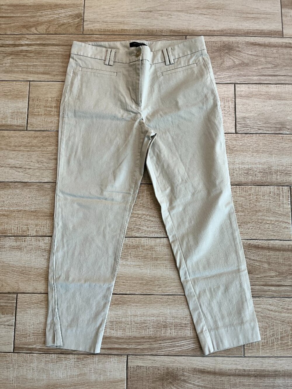 Womens Ann Taylor Khaki Tan Cropped Pants - 6